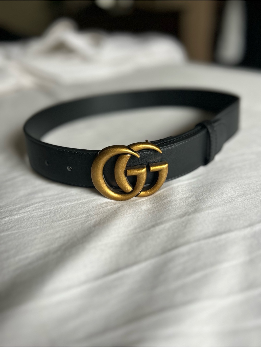 Double-G GG Buckle Belt in Black and Antiqued Gold